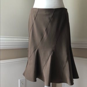 JH Collectibles Petite skirt with flare bottom 10p